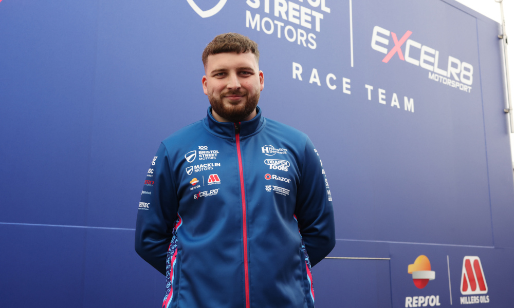 Dan Zelos steps in to vacant EXCLER8 Motorsport seat at Donington